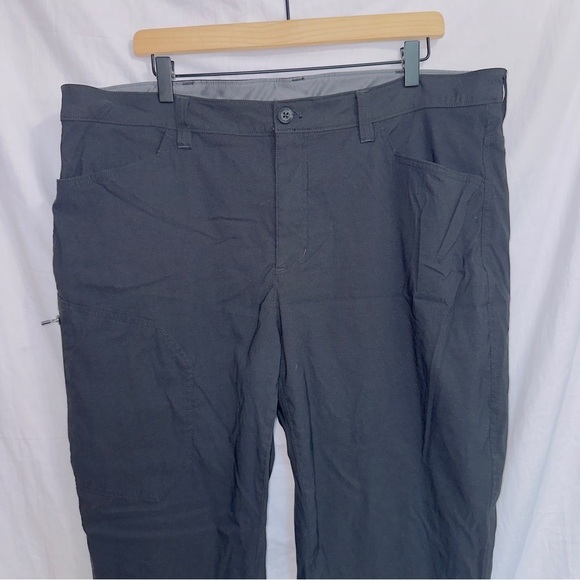 Men's Eddie Bauer Black Fleece Lined Tech Pants size 40 - Picture 3 of 6